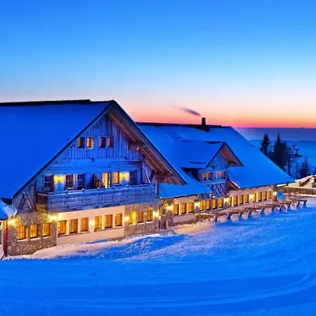 Perunika アパート