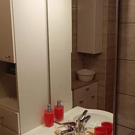 Apartment Perunika *