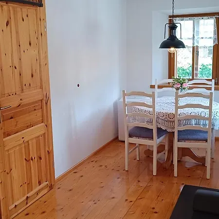 Perunika Apartment Cerkno